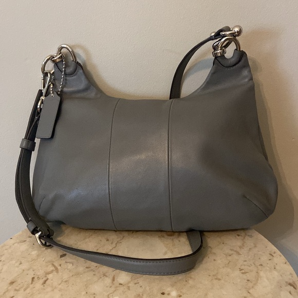 Beautiful Gray Coach Soft Leather Purse - Picture 3 of 8